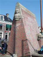 Monument Tjerk Hiddesz de Fries