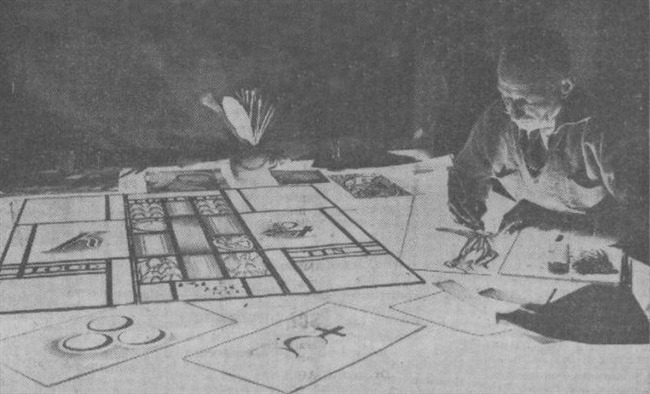 Warffemius schildert ontwerpen op glas
              <br/>
              www.Delpher.nl, Nieuwsblad van het Noorden, 4 maart 1942
