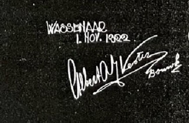 Handtekening op de bouwtekening van het pand in Leidschendam.
              <br/>
              Archief bewoner, 1922