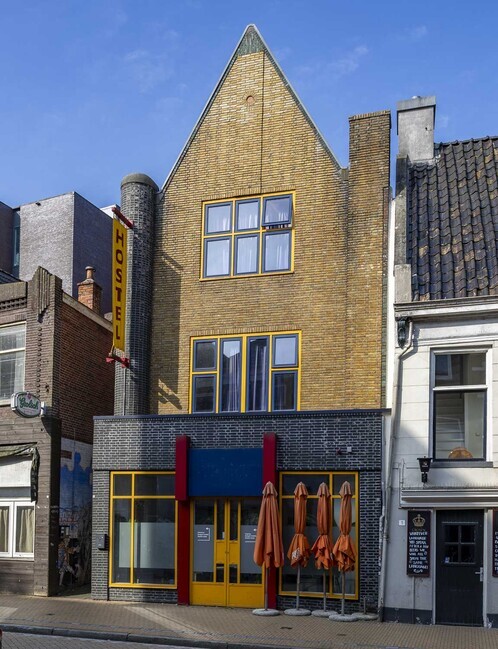 De kleurige verschijning in hartje Groningen.
<br/>
Marcel Westhoff, 2026