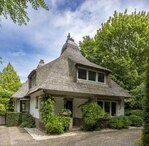 Voorgevel.
<br/>
Marcel Westhoff, 2025