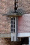 Portiekrooster Amstelveenseweg, ook te vinden in de Deurloostraat.
              <br/>
              Gert-Jan Lobbes, 2021