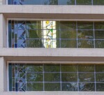 Glas-in-looddoorkijkje.
<br/>
Marcel Westhoff, 2023