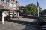Het terras.
<br/>
Roel Siebrand, 2021