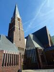 De kerk na restauratie van de toren.
              <br/>
              Gert-Jan Lobbes, april 2022