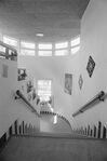 Interieur trappenhuis in de voormalige Purmerschool.
              <br/>
              Han van Gool / Stadsarchief Amsterdam, 1995