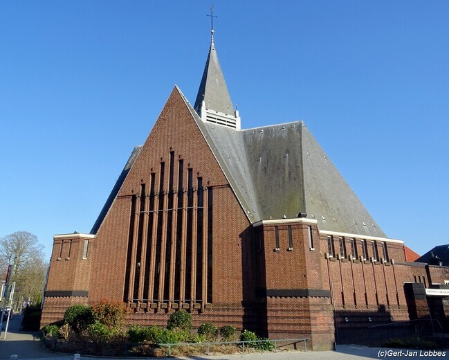 Zicht op de kerk.
              <br/>
              Gert-Jan Lobbes, 2024