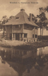 Eigen woonhuis aan de Stationsweg (1921, gesloopt 1934).
              <br/>
              Historische Vereniging Sliedrecht, jaren 1920