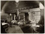 Interieur van het IJ-paviljoen.
<br/>
Stadsarchief Amsterdam, ca. 1919