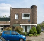 Gevel aan de EIkenlaan.
              <br/>
              Marcel Westhoff, 2024