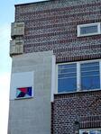 Dezelfde hoek, na 'renovatie' met platvolle voeg.
<br/>
Gert-Jan Lobbes, 2022