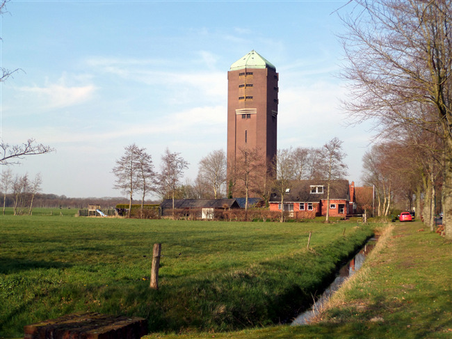 De watertoren.
              <br/>
              Ron Conijn, 29-03-2014
