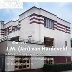Voorkant van de monografie over de architect.
              <br/>
              Uitgeverij Verloren, Hilversum, 2023
