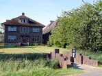 Huis en bruggetje.
<br/>
Gert-Jan Lobbes, 2020