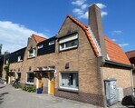 Twee woningen.
<br/>
Gert-Jan Lobbes, 2026