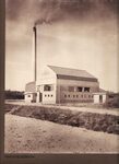 Het machinegebouw in Oosterhout.
<br/>
Collectie Bart Sangster, ca. 1924