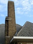 De schoorsteen fungeert als een soort baken.
<br/>
Gert-Jan Lobbes, 2023