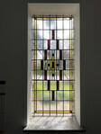 Glas-in-lood raam voorzijde.
              <br/>
              T.W. Evertse, 2022