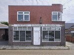 De voorgevel.
<br/>
Johan van den Tol, 2024
