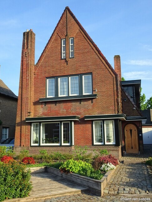 Frontaal
<br/>
Gert-Jan Lobbes, 2025