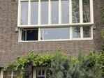 Details ramen op 1e etage.
<br/>
Erik de Groot, 2026