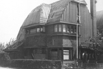 De zwaar getroffen villa.
<br/>
E.J. Sturm. Heemkundekring Roosendaal 'De Vrijheijt van Rosendale' , 1940