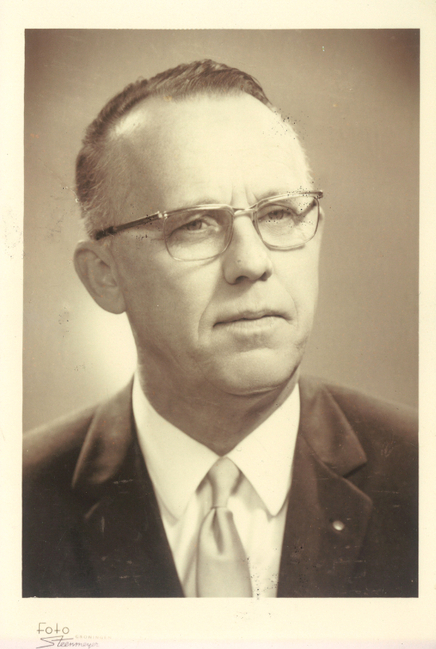 Portretfoto.
              <br/>
              Familie Nienhuis, zonder jaartal