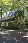 De groene omgeving draagt bij aan het tuindorpgevoel.
<br/>
Roel Siebrand, 2021