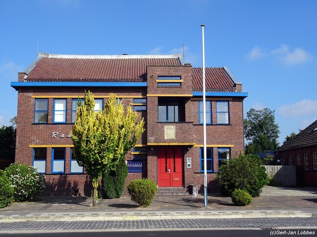 Robuust pand, opvallende kleuren.
<br/>
Gert-Jan Lobbes, 2024