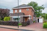 Zijlmasingel 7, Leens, het eigen huis van Nienhuis. Een ontwerp uit 1938.
<br/>
Funda, 2018
