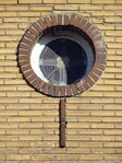 Detail gevel, Plezantstraat 377-381, Sint-Niklaas (1938).
<br/>
Gert-Jan Lobbes, 2019