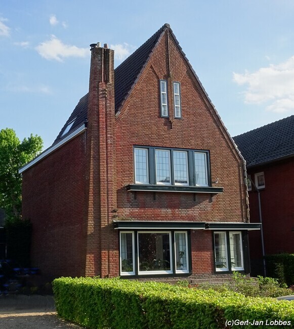 Bosschendijk 24, Oudenbosch. Een ontwerp uit 1933.
<br/>
Gert-Jan Lobbes, 2025