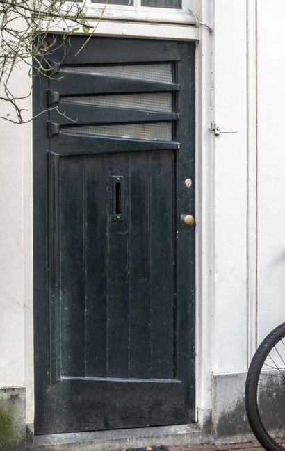 De 'Rijnstraatdeur' in de Verversstraat.
<br/>
Marcel Westhoff, 2025