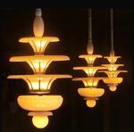 Foto 12. Lampen raadzaal stadhuis Amsterdam, 1928, ontwerp Frits Lensvelt.
<br/>
Ard Hesselink, zj