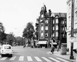 Hoek Amstelveenseweg-Koninginneweg. Het torentje is verdwenen.
<br/>
Stadsarchief Amsterdam, 1957