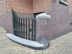 Siersmeedijzeren hek.
<br/>
Martijn de Visser, 2021