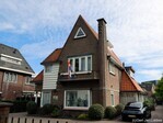Voorgevel en rechter zijgevel.
<br/>
Gert-Jan Lobbes, 2026