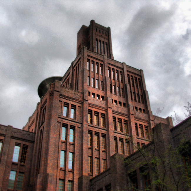 De Inktpot met de centrale toren.
              <br/>
              Frank de Wit, 2009