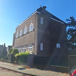 Halfronde uitbouw.
<br/>
Rinetzko, 2024