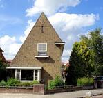 Frontaal.
              <br/>
              Gert-Jan Lobbes, 2022