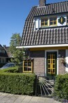 De minibieb en het tuinhekje (beiden niet-originele elementen) zijn in stijl!
<br/>
Roel Siebrand, 2021