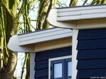 Boeidelen met besneden hoekkepers, karakteristiek voor de ontwerpen van Bartels.
<br/>
Gert-Jan Lobbes, 2024