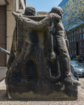Het beeld met stoomboot van opzij.
<br/>
Marcel Westhoff, 2021