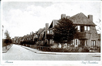 Ansichtkaart met een blik in de Jozef Israëlslaan.
<br/>
Archief Gooi en Vechtstreek, 1935