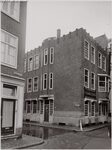 De hoek Langestraat-Blauwburgwal.
<br/>
Stadsarchief Amsterdam, 1956