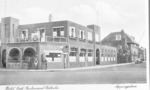 Robertus met rechts Stationsstraat 44. Nummer 46 ontbreekt nog.
<br/>
Beeldbank Groningen, 1935