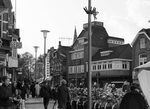 Uitsnede van pand toen het nog een drogist was.
<br/>
Streekarchief Gooi en Vechtstreek , 1/10/1964