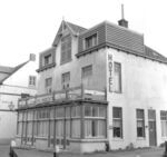 Uit het jaar dat het hotel ophield te bestaan.
<br/>
Veere Dronk.nl, 1962