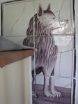 Tegeltableau met hond.
<br/>
Myriam Prent, 2021