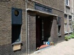 De ingang van de woning ligt wat verscholen in de steeg.
<br/>
Gert-Jan Lobbes, 2026